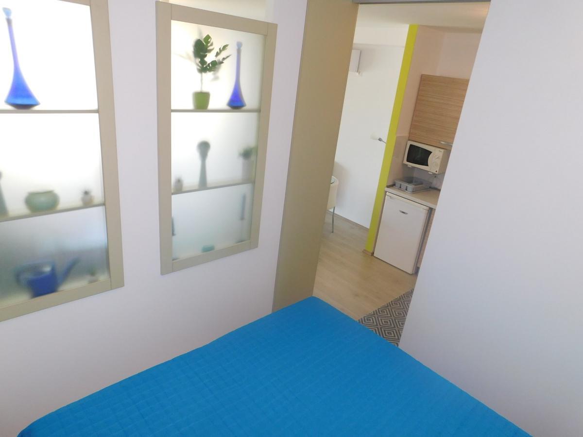 Relax Apartman Apartment Zamárdi Exterior photo